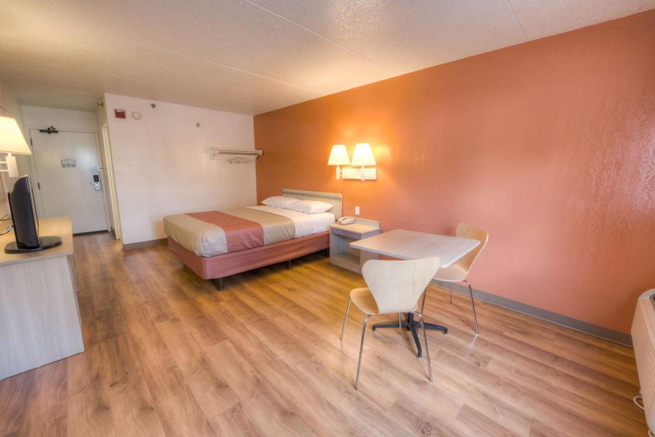 Motel 6-Branford, Ct - New Haven ภายนอก รูปภาพ